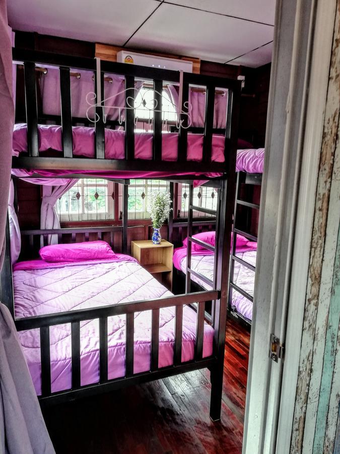 Champion Hostel 2 (Adults Only) Chiang Mai Zewnętrze zdjęcie
