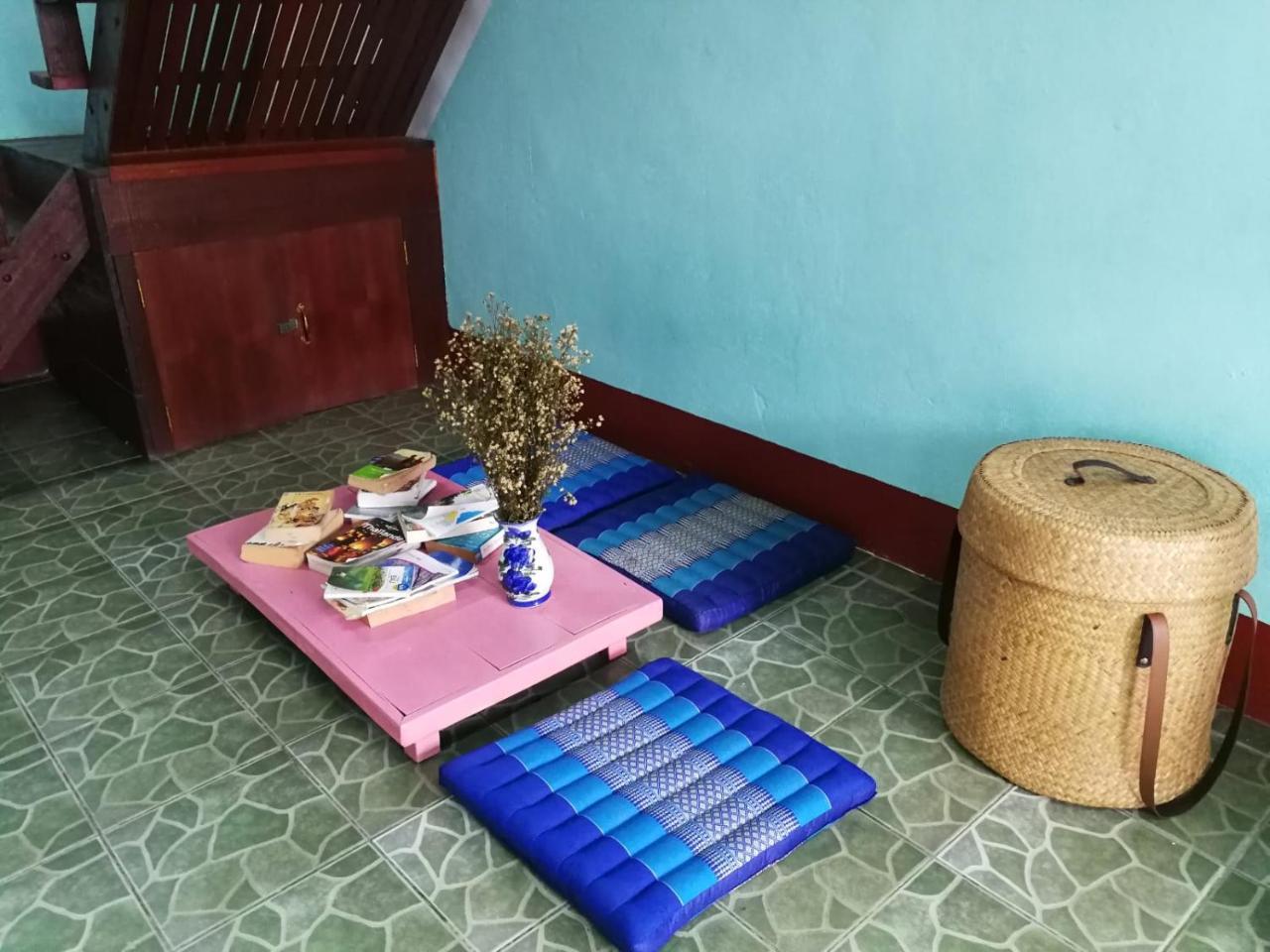 Champion Hostel 2 (Adults Only) Chiang Mai Zewnętrze zdjęcie