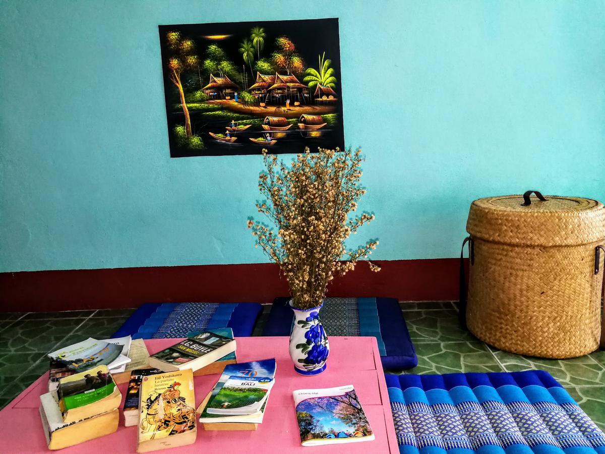 Champion Hostel 2 (Adults Only) Chiang Mai Zewnętrze zdjęcie